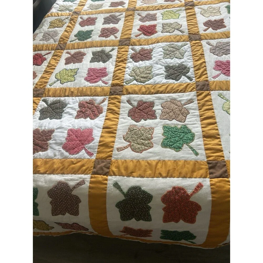 Handmade Fall Autumn Leaf Patchwork Quilt 73x92 Vtg Twin -Queen Throw Rustic